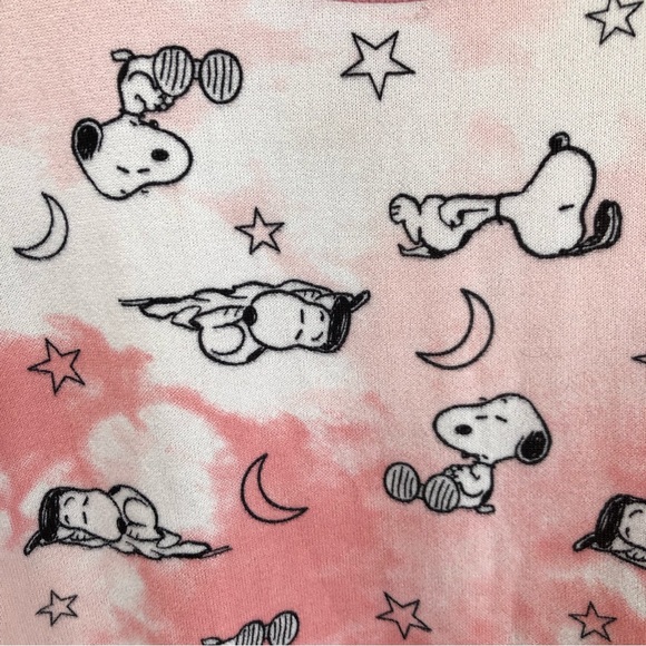 🥳HOST PICK🥳 Oversized Peanuts women’s sweatshirt - Picture 4 of 9